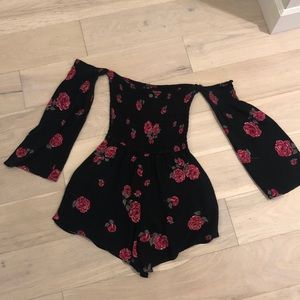 BillaBong Romper Size S